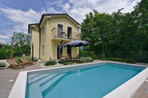Holiday House with Pool Čavle